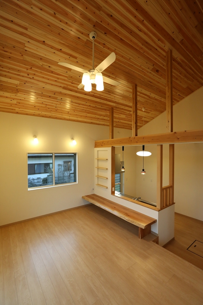 リビングダイニング