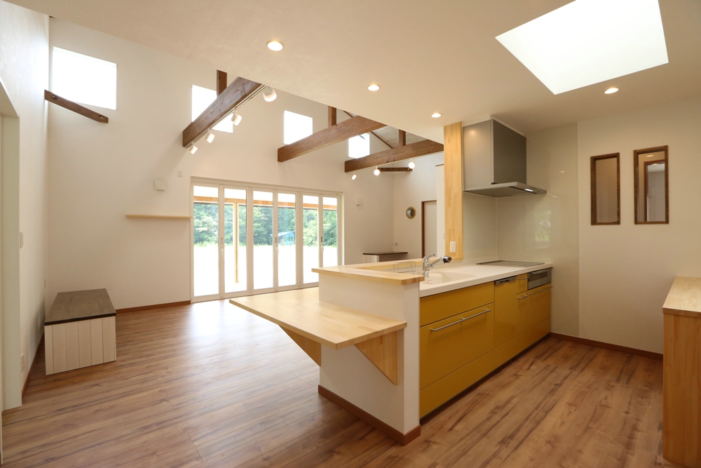 天井窓があるキッチン