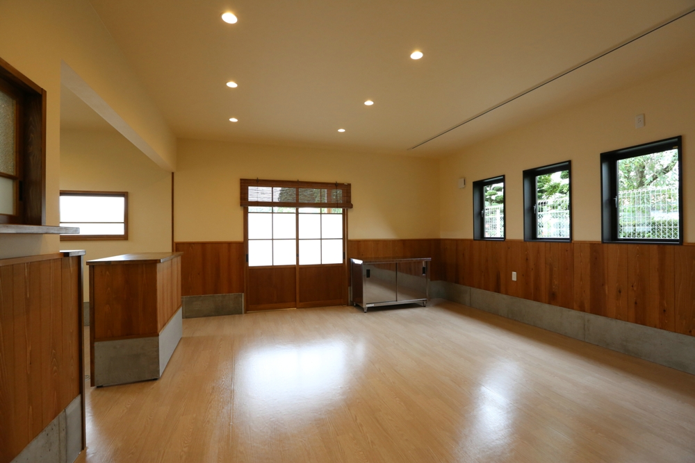 レトロカフェないえ(店舗併用住宅)