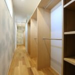 ウォークスルーファミリークローゼット